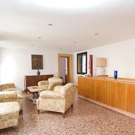 Formosa Glamour House * Venice