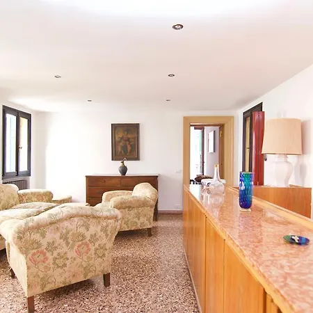 Formosa Glamour House Apartment